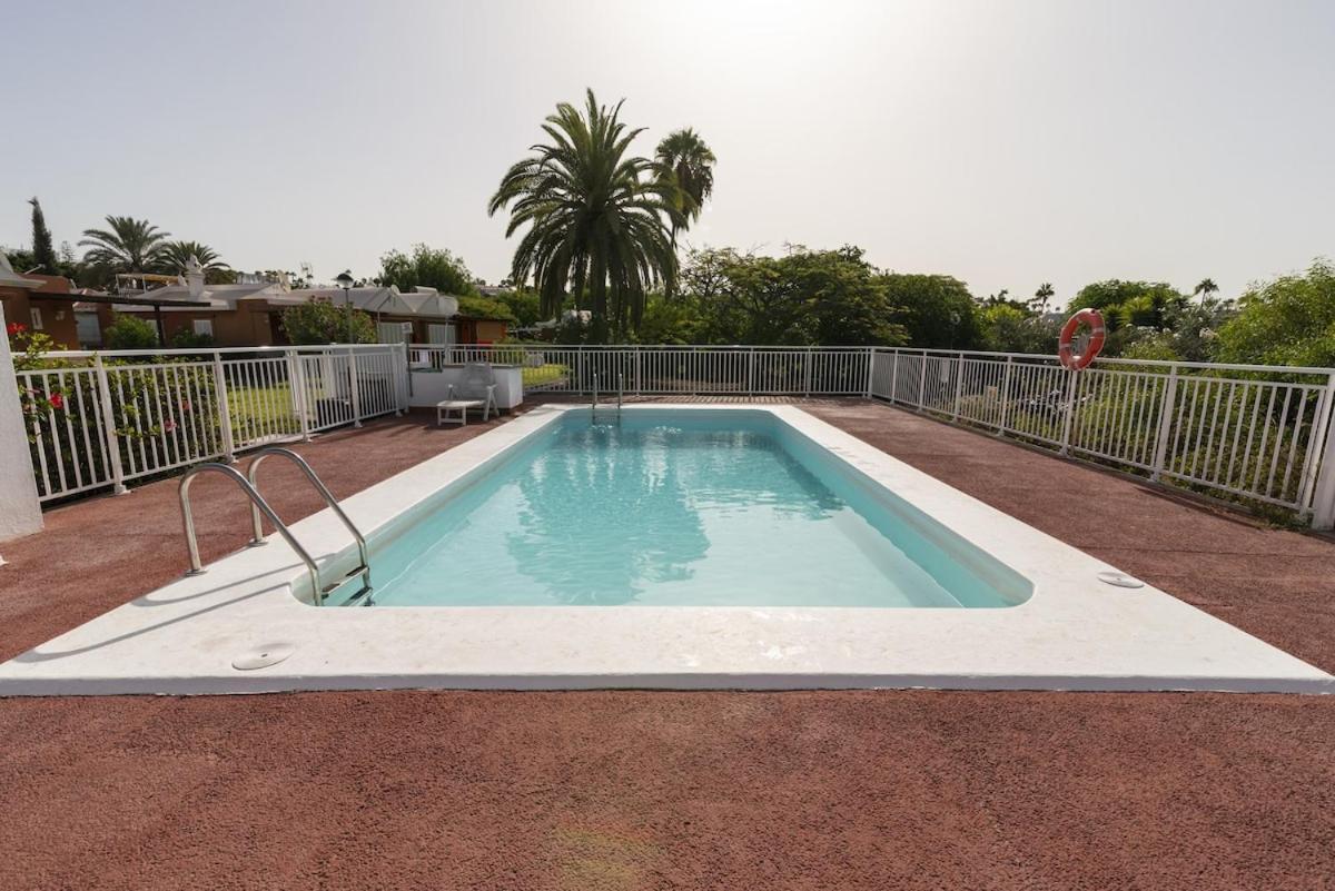 מספאלומס Bungalow Familiar Complejo Melocotones Maspalomas מראה חיצוני תמונה