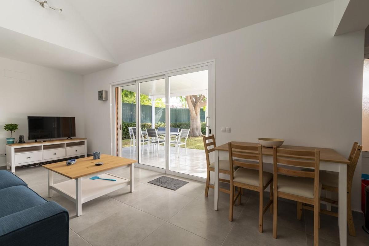 מספאלומס Bungalow Familiar Complejo Melocotones Maspalomas מראה חיצוני תמונה